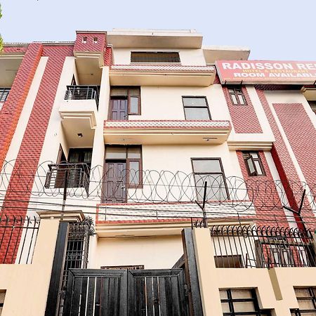 Hotel O Radisson Red Hotel & Restaurant Ghaziabad Buitenkant foto