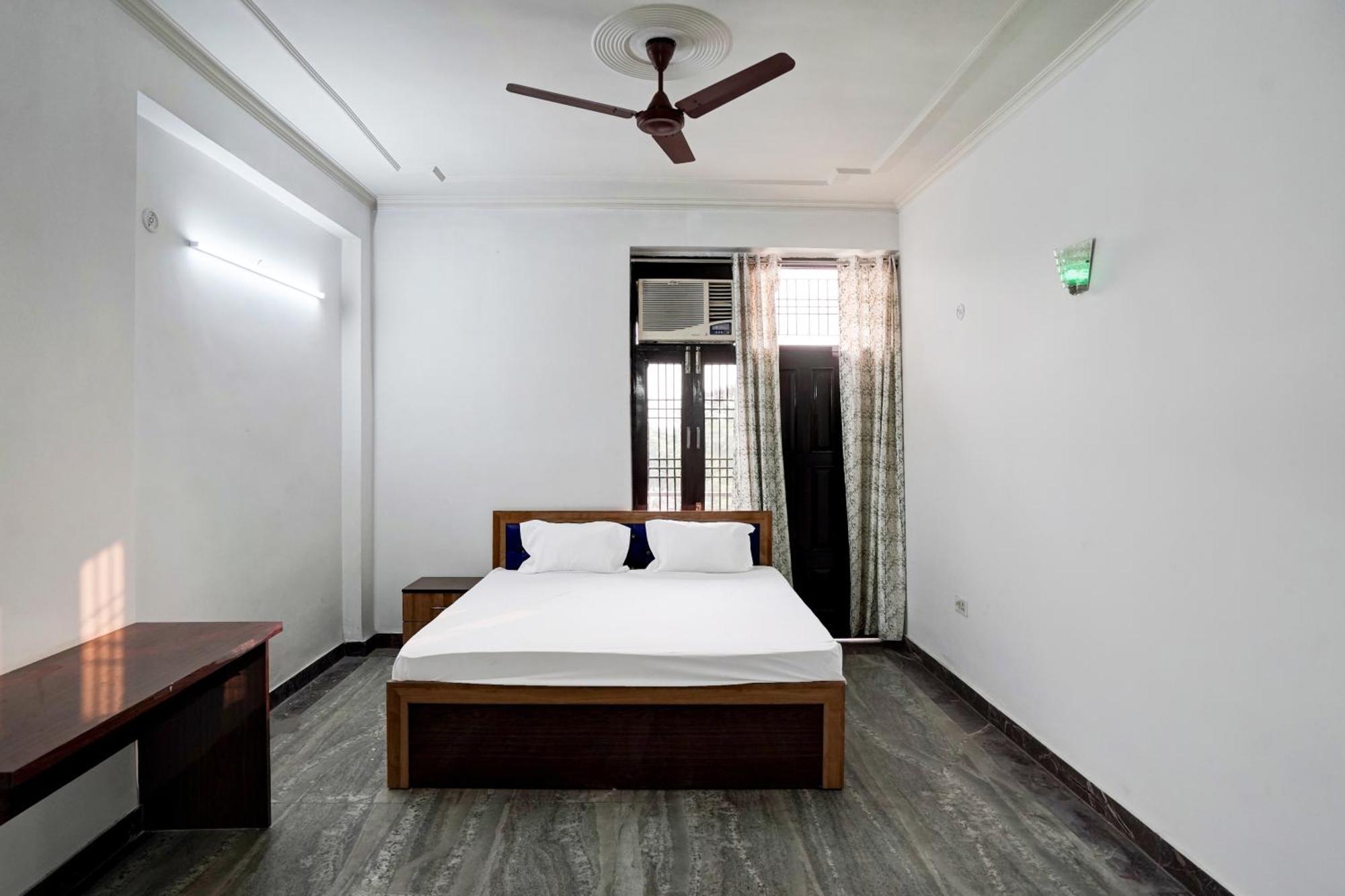 Hotel O Radisson Red Hotel & Restaurant Ghaziabad Buitenkant foto